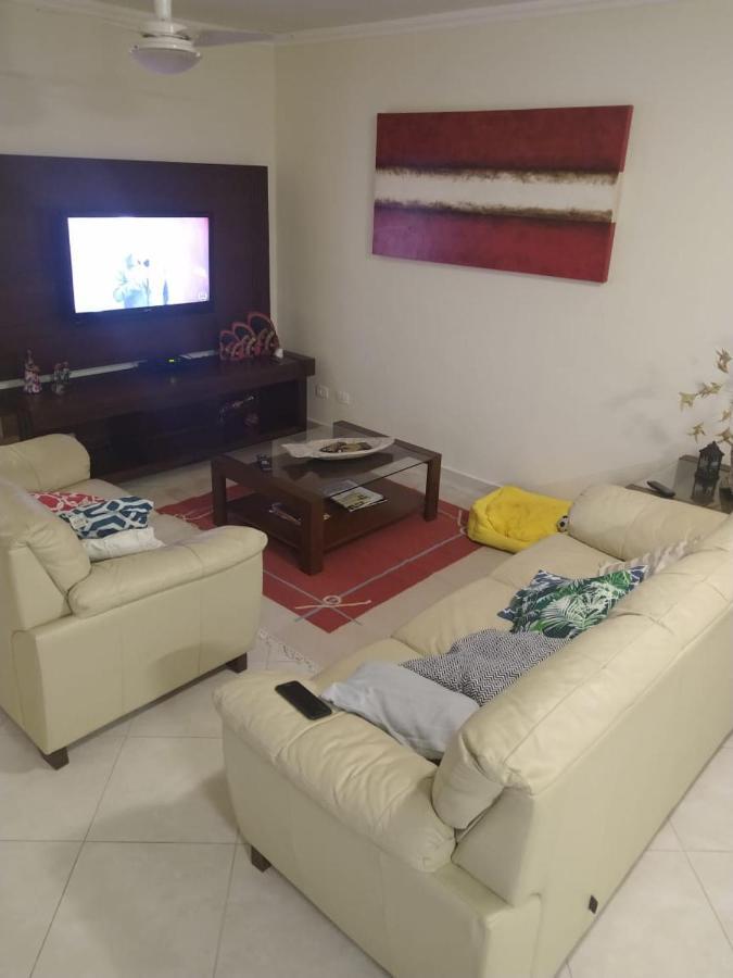 Apto Praia Grande Ubatuba Area Nobre Com Toda Comodidade Para Voce E Sua Familia ! Exterior foto